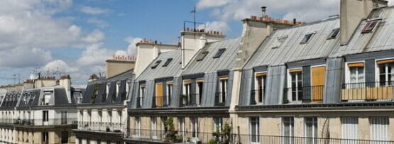 フランス、パリのいくつかの建物の眺め。