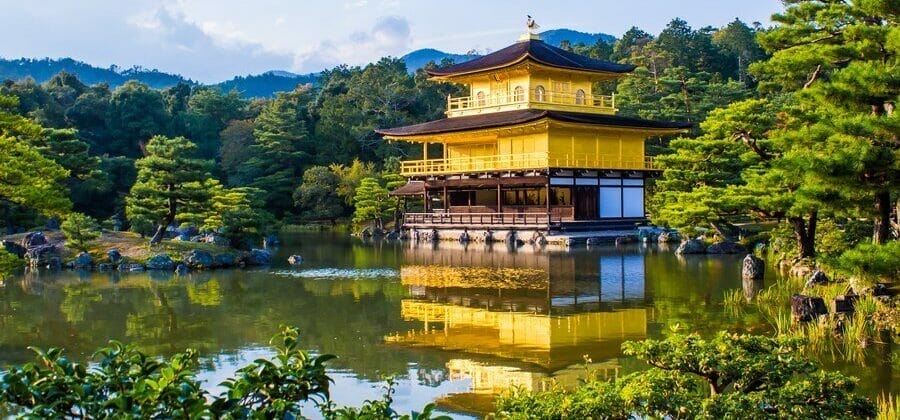日本の京都にある金閣寺。 日本の京都にある金閣寺。